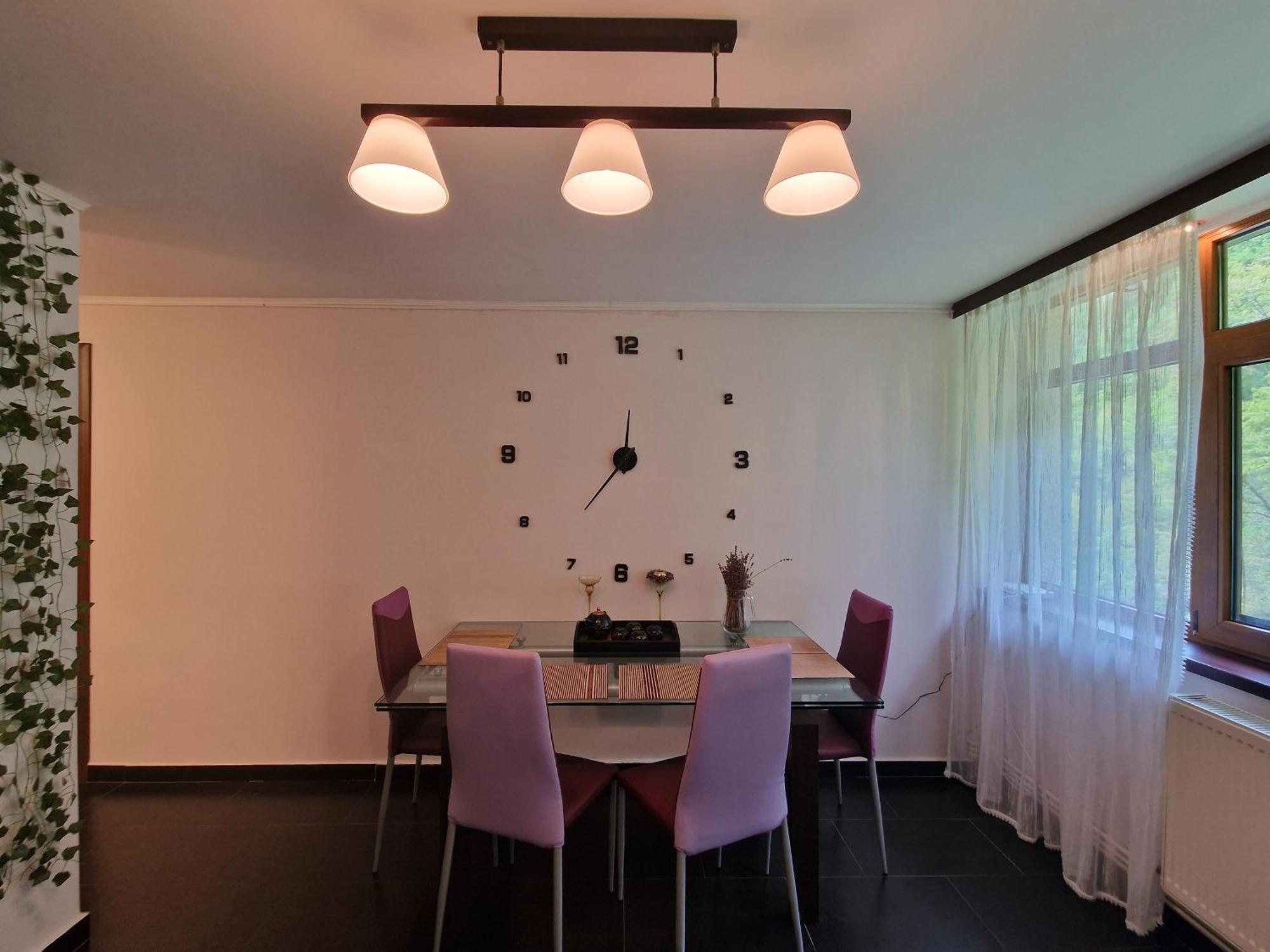 Apartament Red & Yellow Slănic-Moldova Dış mekan fotoğraf